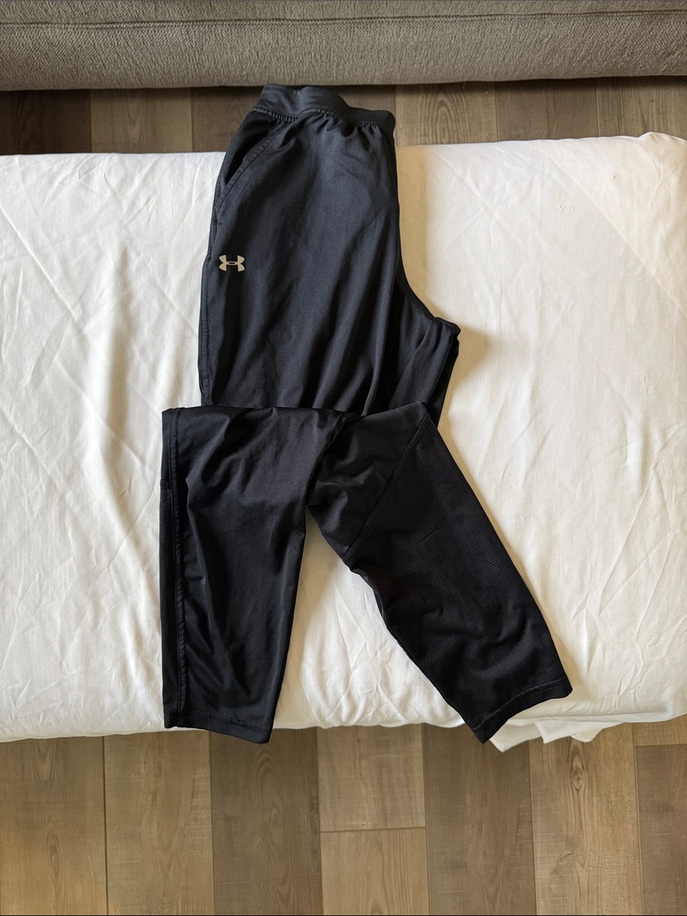 Under Armour Black Womens Performance Track Pants/Jogger’s
